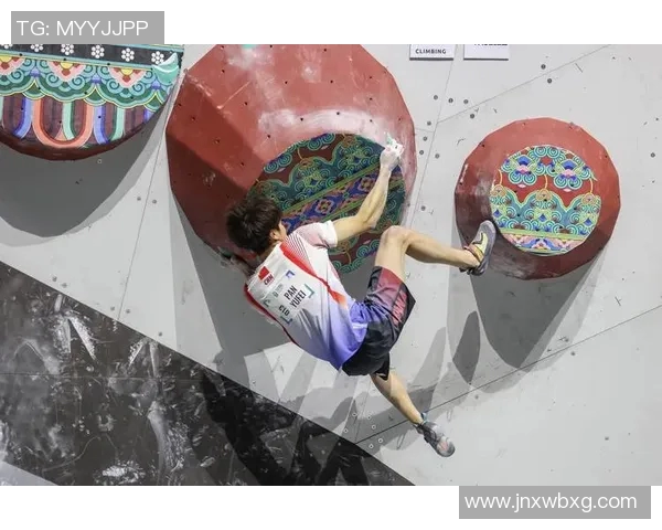 广州攀岩队在世界攀岩锦标赛中的灵活性表现引发热议与关注
