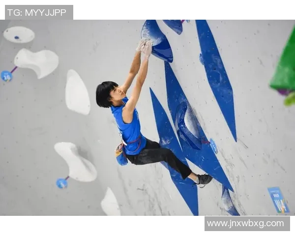 成都攀岩队的防反体系与攀岩战术的深度解析与实践探讨