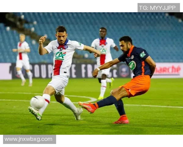 足球明星在巴黎的首秀盛况回顾与精彩瞬间分享